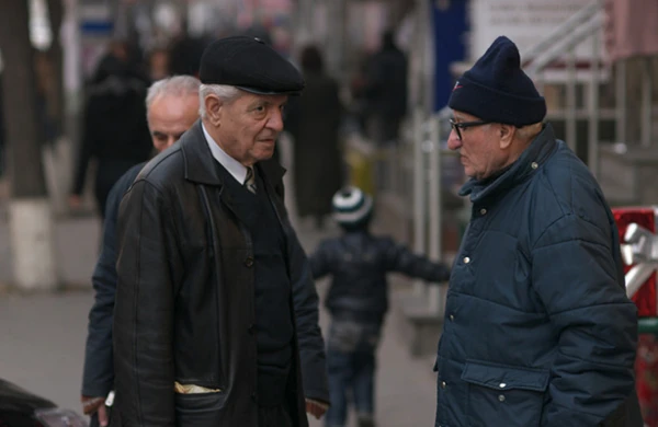 65 yaşdan yuxarı insanların yenidən çölə çıxmasına qadağa qoyulur?- AÇIQLAMA