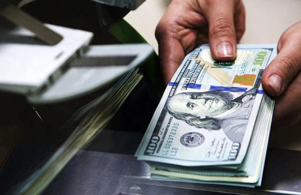 "Dollar rekord səviyyədə ucuzlaşacaq" - PROQNOZ