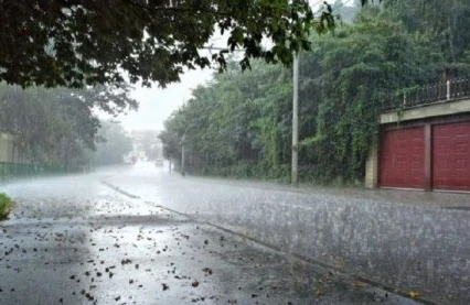 Sabahın hava proqnozu: şimşək, leysan, dolu...