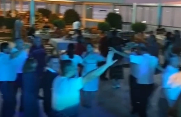 Karantin rejiminə əməl etməyib belə əyləndilər - VİDEO