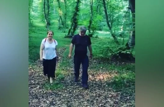 Hamını “Evdə qal”mağa səsləyən ÜST rəsmisi Qusarda dincəlir - VİDEO