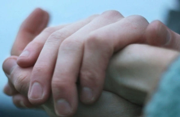 Əl - ayağınız soyuyursa, nəyin əlamətidir?- Professor