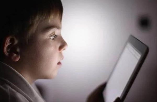 Telefonlar uşaqların əl motorikasını pozur