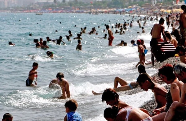 Sərt karantin rejimində çimərliyə getməyə icazə verilir? - RƏSMİ AÇIQLAMA