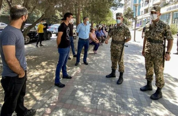 Sumqayıtda karantin qaydalarını pozanlar həbs edildi - FOTO