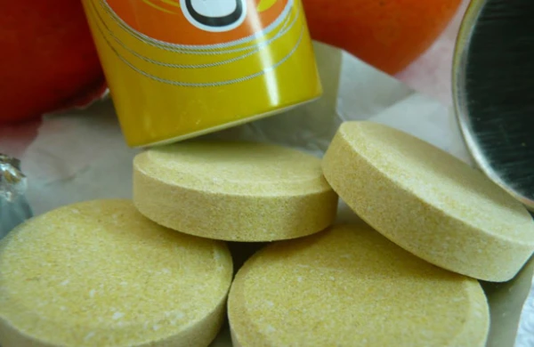 C vitaminini özbaşına içməyin! Bu fəsadları yarada bilər