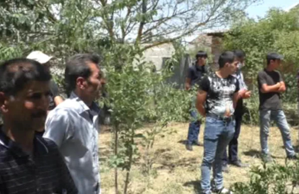 Oğlu hərbi xidmətdən qayıdan ata buna görə CƏRİMƏLƏNDİ - FOTO