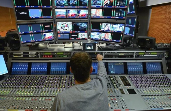Daha üç televiziya əməkdaşı koronavirusa yoluxdu
