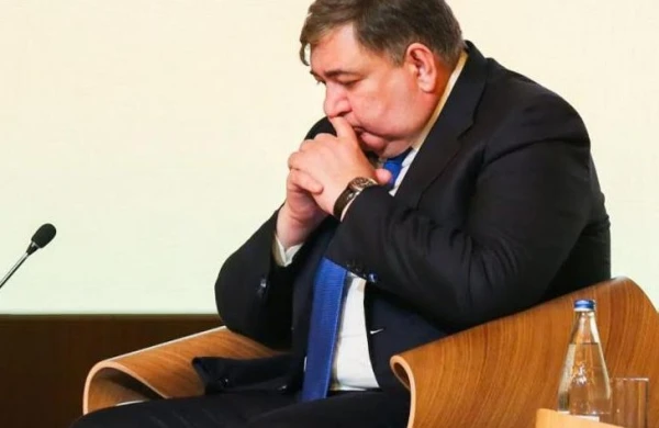 "Atabank"da araşdırmalar başladı - Fazil Məmmədovun pullarını ölkədən kim çıxardıb?
