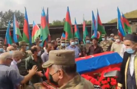 Xalq Şəhidin yola salır   —  CANLI  YAYIM