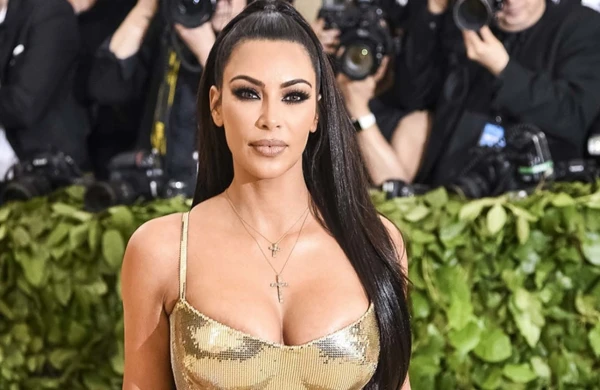 Məğlub duruma düşən Ermənistan Kim Kardaşyandan yardım istədi
