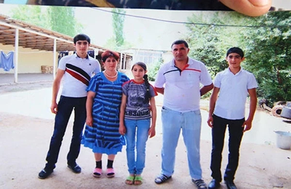 “Arzuladım ki, əli-ayağı olmasa da sağ olsun, çiynimdə daşıyım” - VİDEO