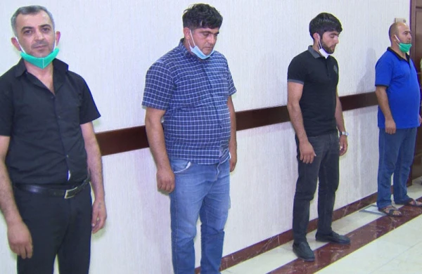 Karantini pozaraq Bakıya sərnişin daşıyan sürücülər həbs edildilər - FOTO