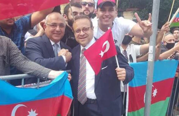Türk səfir Azərbaycan üçün mitinqə çıxdı  -  ŞƏRHSİZ FOTOLAR