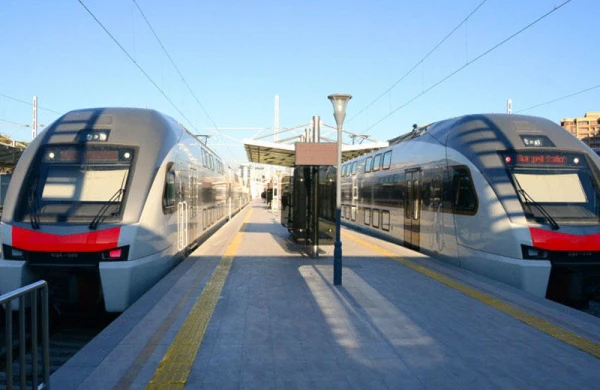 Elektrik qatarları həftəsonu hərəkətdə olmayacaq