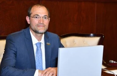 “Mənə təzyiqlər var, sabaha sağ çıxmaya bilərəm” – TƏBİB-i tənqid edən deputat