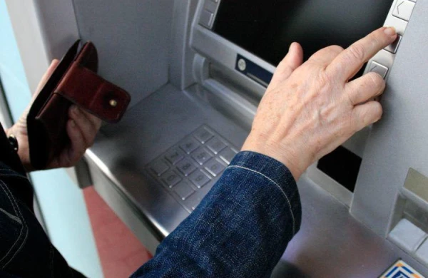 Bakı və Sumqayıt şəhərləri, Abşeron rayonu üzrə pensiyalar ödənilib