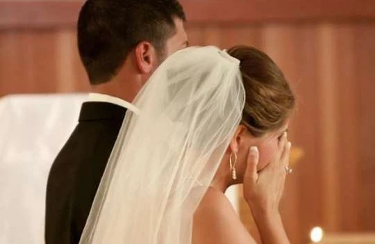 Ailələrin dağılmağına səbəb qısqanclıq yox, niyə və kiminlə evləndiklərini bilməməkdir...