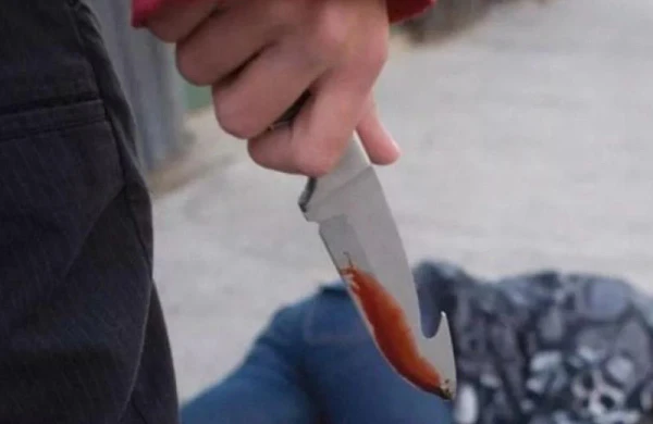Tərtərdə bıçaqla özünə xəsarət yetirən 8 yaşlı uşaq ölüb