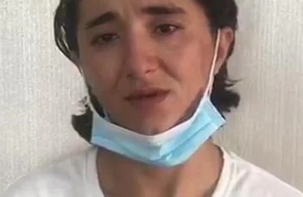 Polis qadını həbs etdi - Səbəb hər kəsi şoka salır (VİDEO)