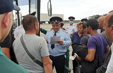 Bu gün 700-ə yaxın Rusiya vətəndaşı Azərbaycandan təxliyyə olunacaq