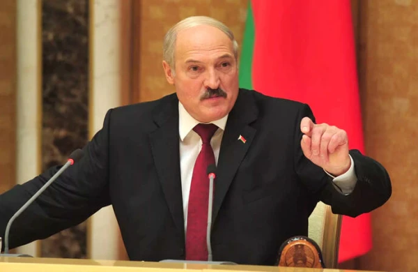 Lukaşenkodan XƏBƏRDARLIQ: "Özünüzdən küsün..."