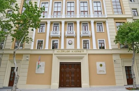 Azərbaycanda xüsusi karantin rejimi uzadıldı