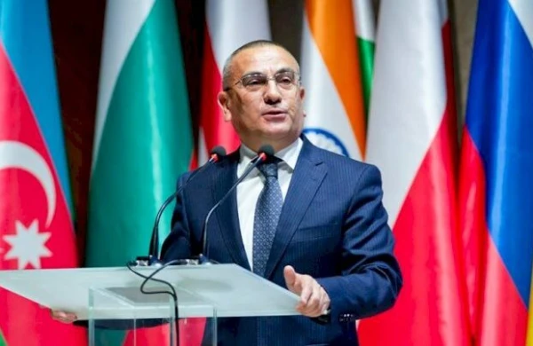 İcra başçısı karantin qaydalarını pozaraq içki məclisi təşkil etdi - FOTO/VİDEO