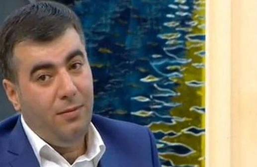 Rəşad Dağlı Vüqar Biləcərinin dəfnində göz yaşlarını saxlaya bilmədi - VİDEO