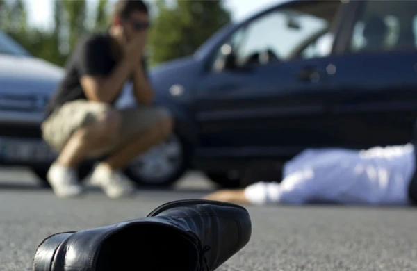 Azərbaycanda vəzifəli şəxsin oğlu yol qəzası törətdi, ölən var