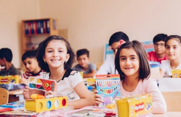 Məktəbə gedən uşaqları virusdan belə QORUMAQ OLAR