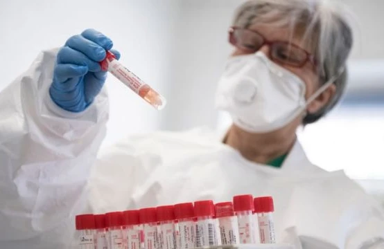 Azərbaycanda koronavirusa yoluxma yenidən kəskin artdı