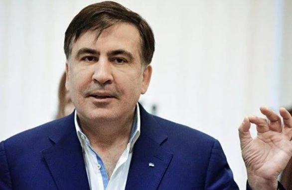 Saakaşviliyə hücum edildi