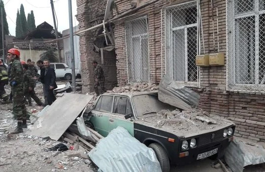 Ermənistanın Gəncəni atəşə tutması nəticəsində bir nəfər ölüb, 4 nəfər yaralanıb - FOTO