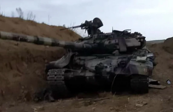 Erməni artilleriyaları öz tanklarını vurdu