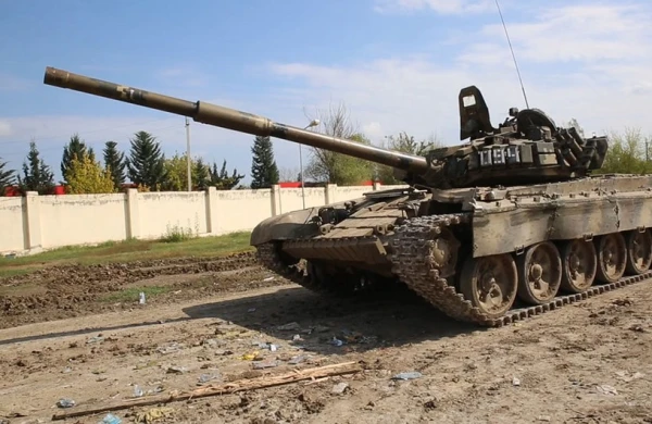 MN: Düşmənin xeyli sayda hərbi texnikası məhv edilib, 6 tank ələ keçirilib