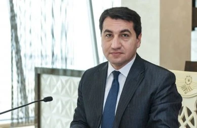 Gəncədə evi dağılan vətəndaşlar harada qalırlar? - Hikmət Hacıyev açıqladı