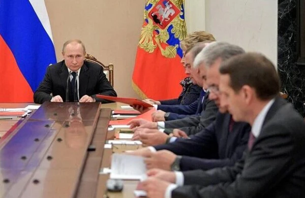 Putin Qarabağa görə TŞ-ni yenə topladı