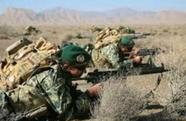 İran Quru Qoşunları və PUA-larını Azərbaycanla Ermənistan sərhədlərinə göndərdi