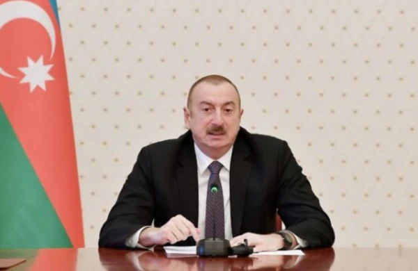 İlham Əliyev: “Bunların dərdi-azarı Ermənistanı bu vəziyyətdən çıxarmaqdır”