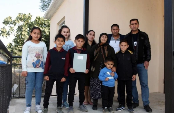 Daha 4 rayonda şəhid ailələri və Qarabağ müharibəsi əlillərinə ev verildi