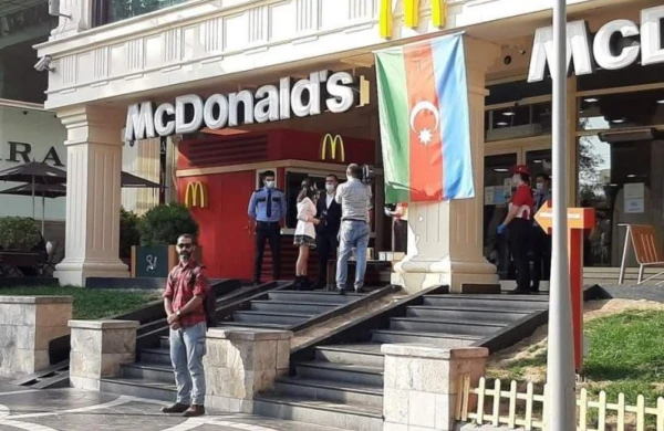 Azərbaycandan olan şirkət rəhbəri “McDonald’s”a görə xalqı təhqir etdi — FOTOFAKT