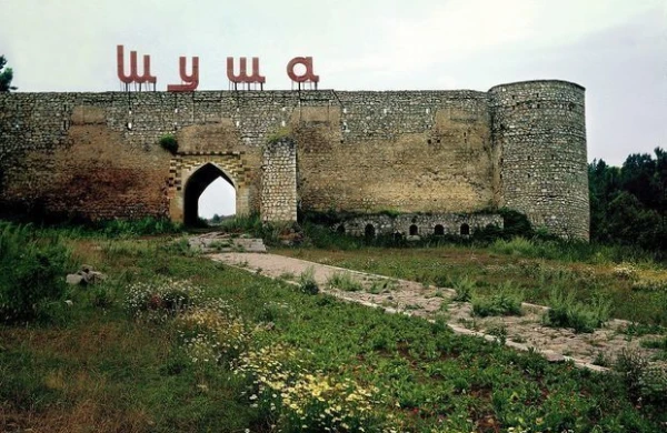 İşğalçı Ermənistanın Şuşada meşələri yandırmasına nazirlikdən REAKSİYA