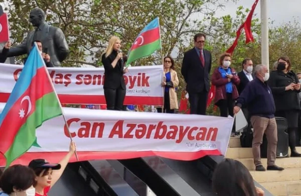 İstanbulda “Qarabağ Azərbaycandır” adlı aksiya keçirildi- Foto