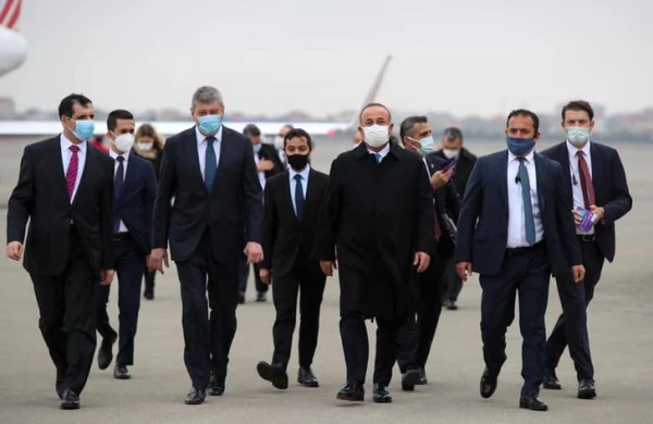 Günün xəbəri: Çavuşoğlu Bakıdadır!
