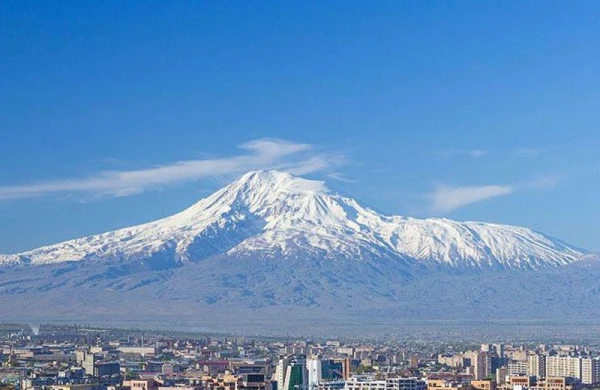 Ağrı dağında Azərbaycan və Türkiyə bayraqları əks olunacaq - FOTO