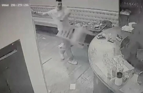 Ermənilər türklərə məxsus restorana hücum etdi - ŞOK GÖRÜNTÜLƏR