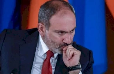 Paşinyan adamlarını Moskvaya göndərdi: “Mümkündürsə, kömək istəyin”