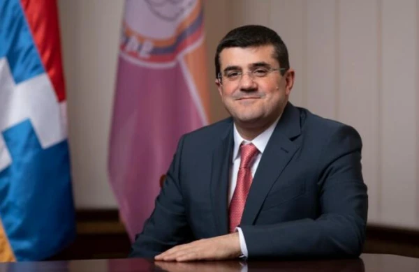 Araik Arutyunyandan ermənilərə TƏRS ŞİLLƏ: "Satqınsınız..."