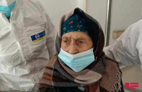 Goranboyda 110 yaşlı qadın koronavirusdan sağalıb